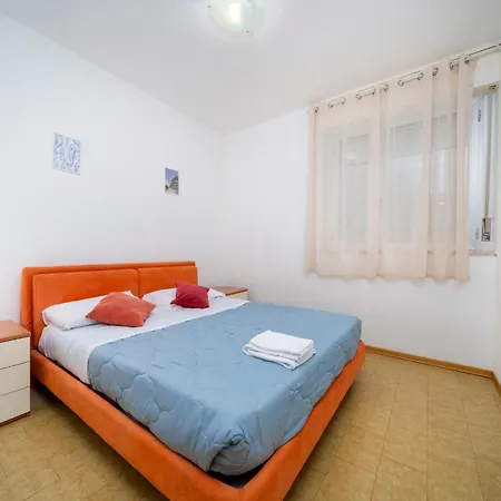 Guesthost - La Casa Al Mare With Parking Λινιάνο Σαμπιαντόρο