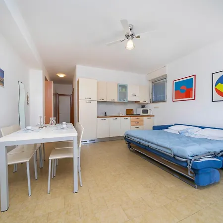 Guesthost - La Casa Al Mare With Parking Λινιάνο Σαμπιαντόρο