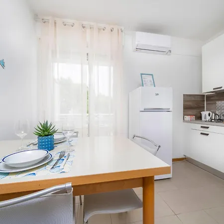 Guesthost - La Casa Al Mare With Parking Λινιάνο Σαμπιαντόρο