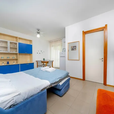 Guesthost - La Casa Al Mare With Parking شقة