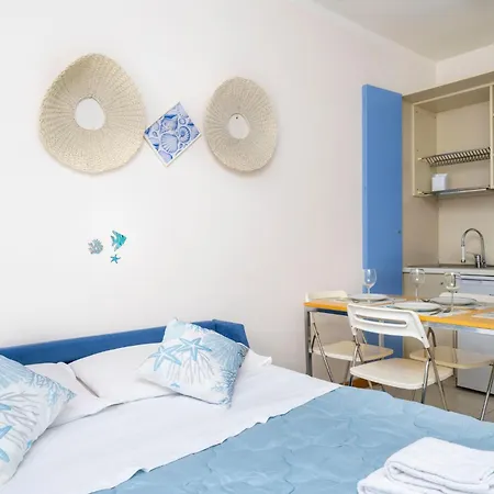Guesthost - La Casa Al Mare With Parking Διαμέρισμα
