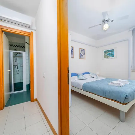 Guesthost - La Casa Al Mare With Parking Διαμέρισμα