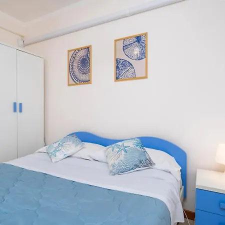 Διαμέρισμα Guesthost - La Casa Al Mare With Parking