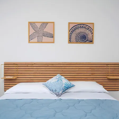 Guesthost - La Casa Al Mare With Parking