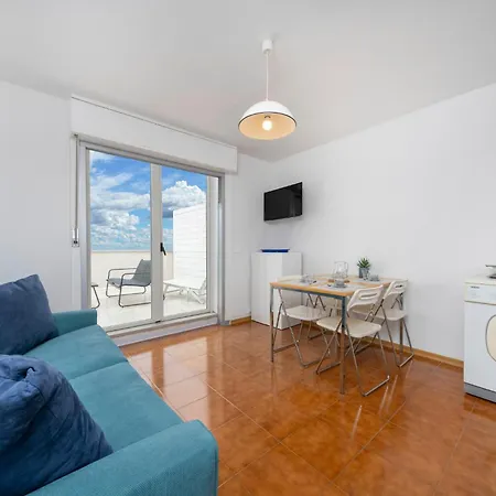 Guesthost - La Casa Al Mare With Parking Διαμέρισμα *