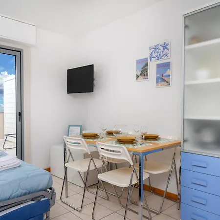 Guesthost - La Casa Al Mare With Parking Λινιάνο Σαμπιαντόρο