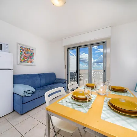 Διαμέρισμα Guesthost - La Casa Al Mare With Parking *